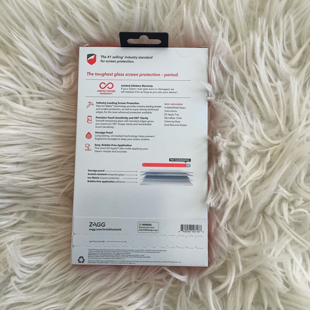iPhone 11 Pro Max Screen Protector - Picture 2 of 2